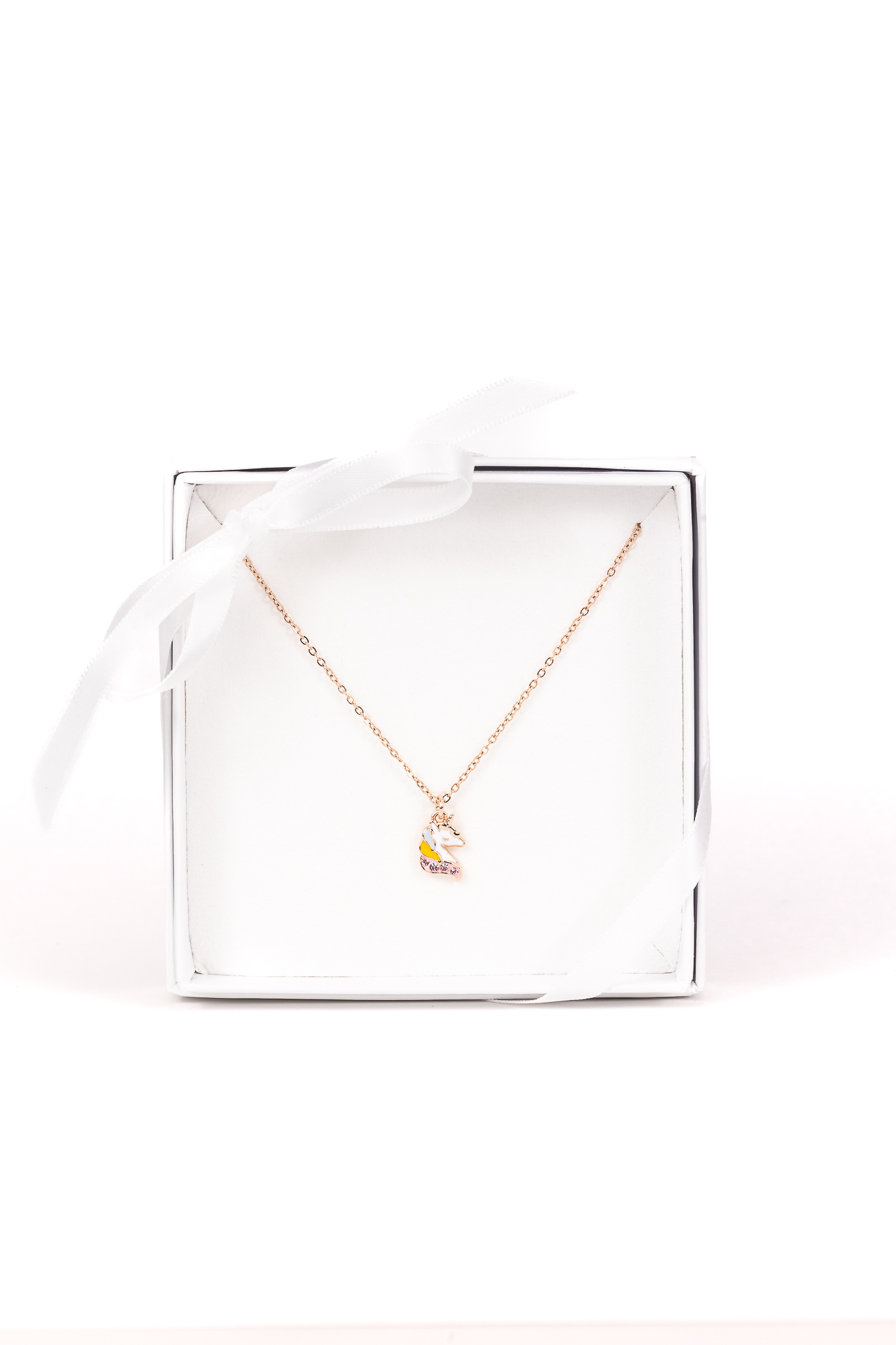 Pony necklace