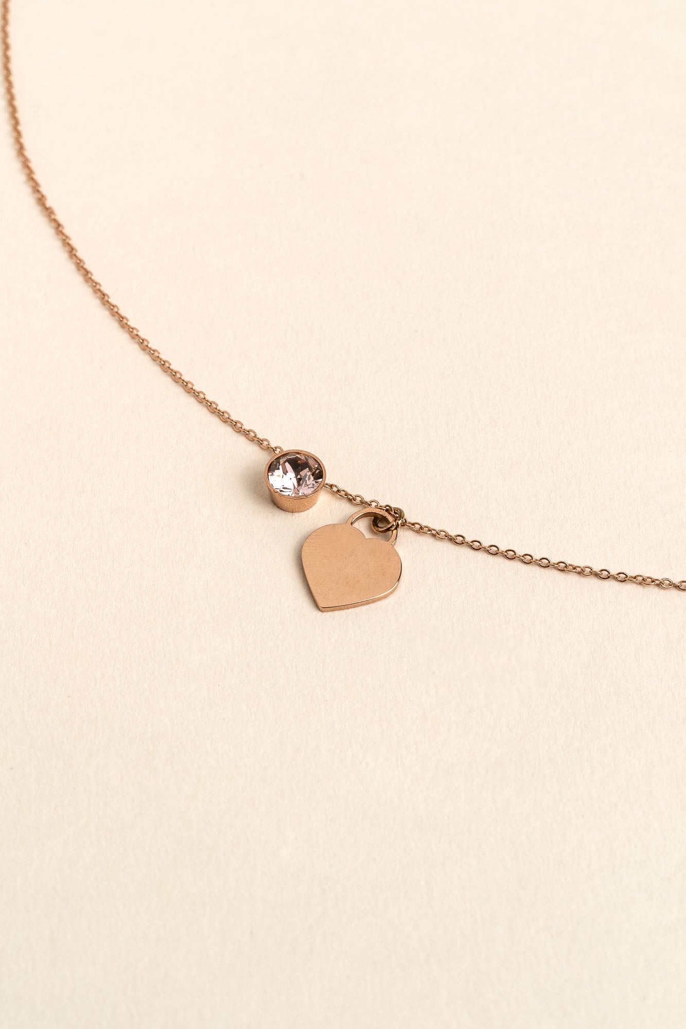 ENGRAVED HEART NECKLACE ROSE GOLD