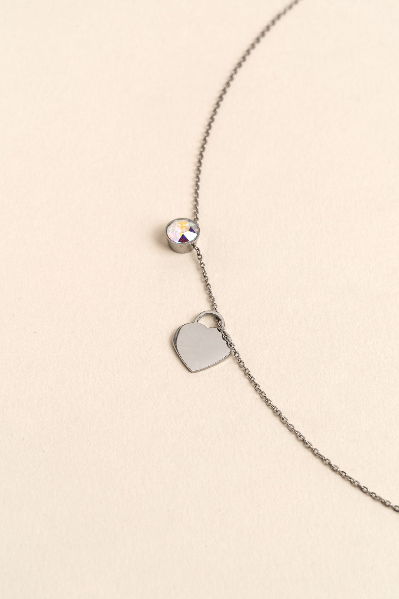 ENGRAVED HEART NECKLACE SILVER