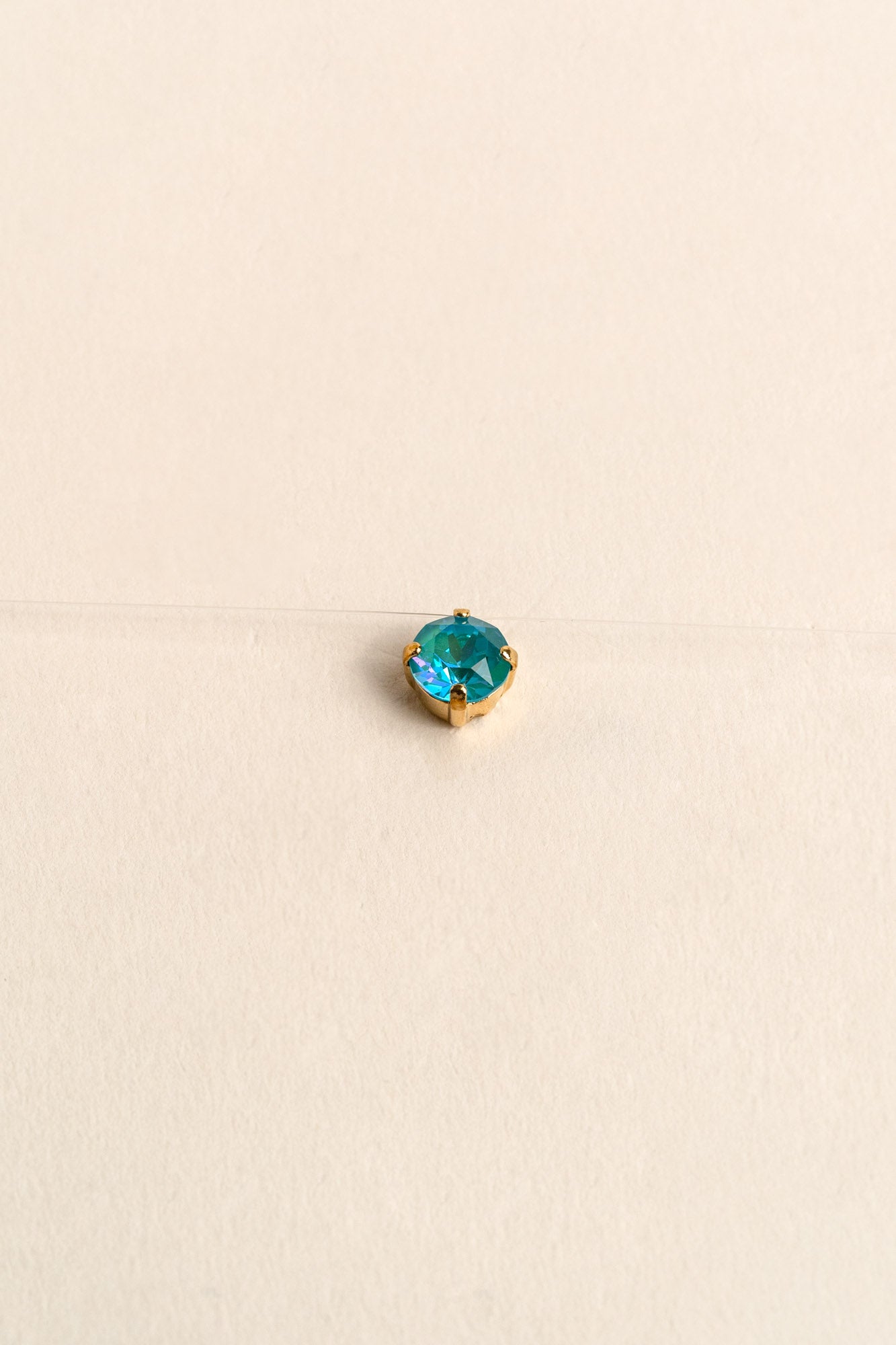 INVISIBLE NECKLACE GOLD