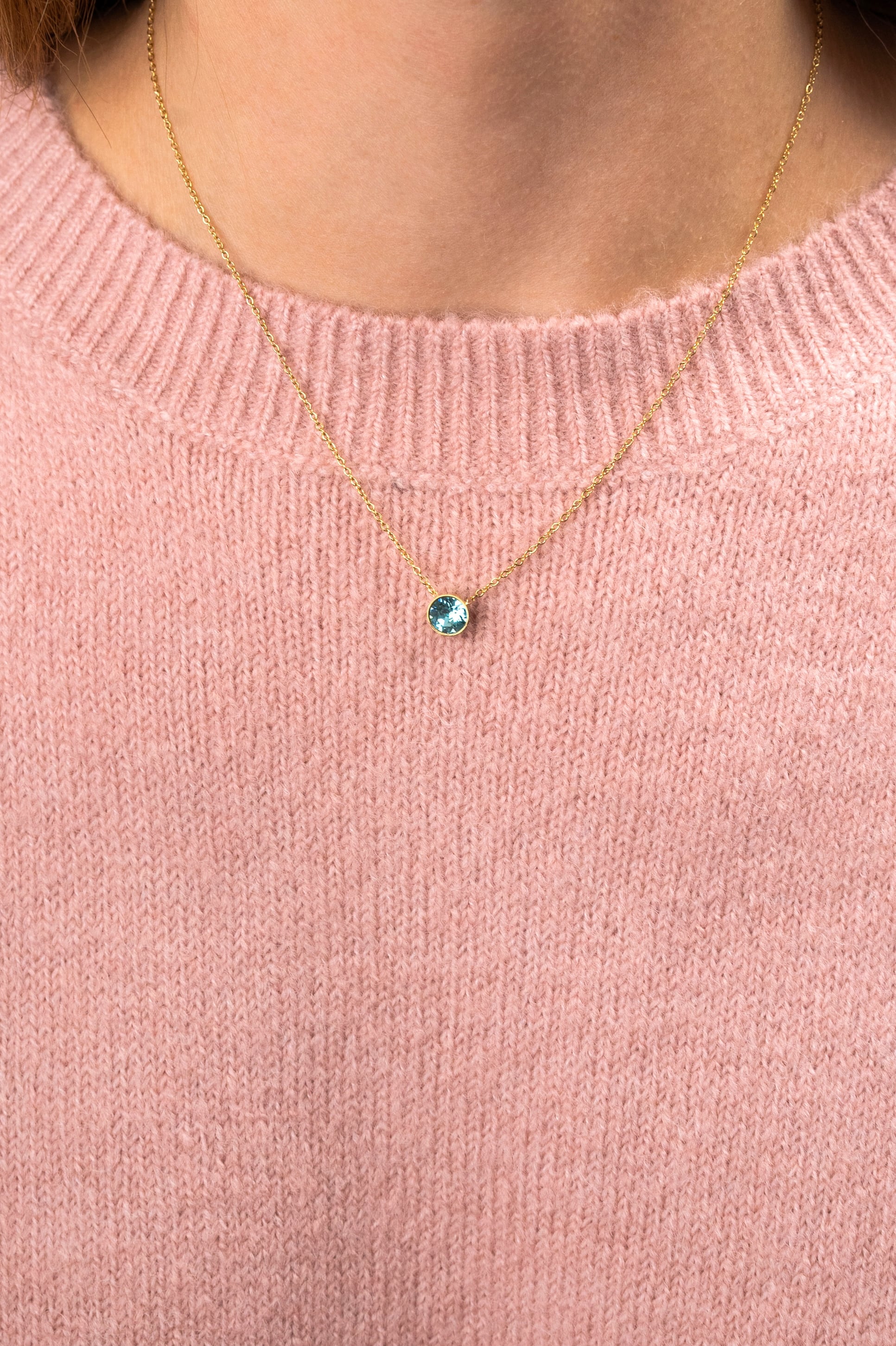CHAIN NECKLACE WITH CRYSTAL GOLD