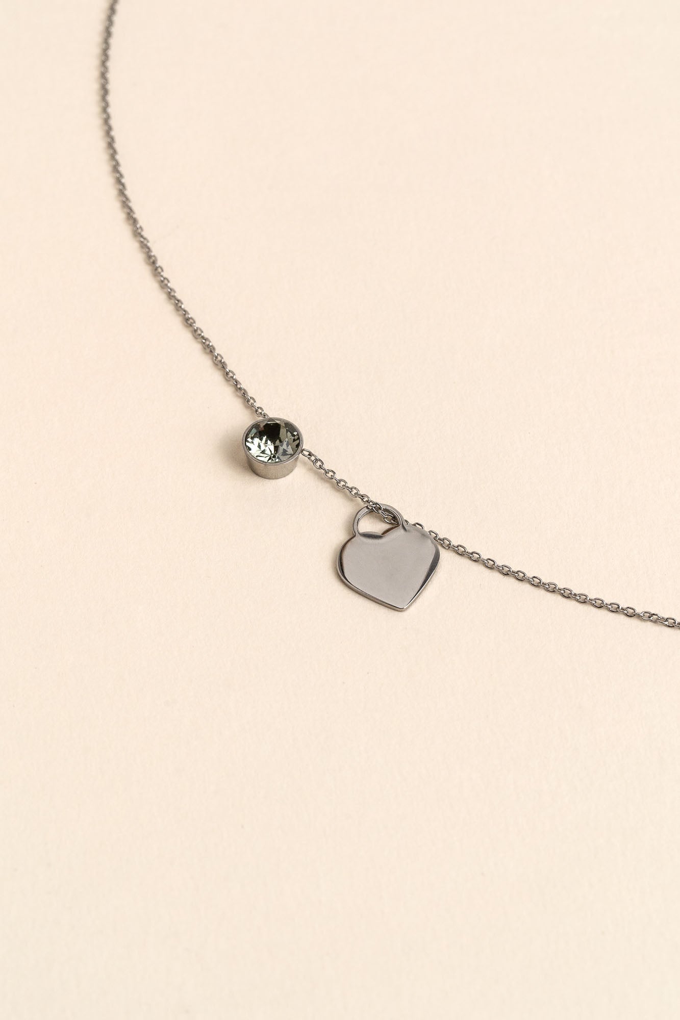 ENGRAVED HEART NECKLACE SILVER