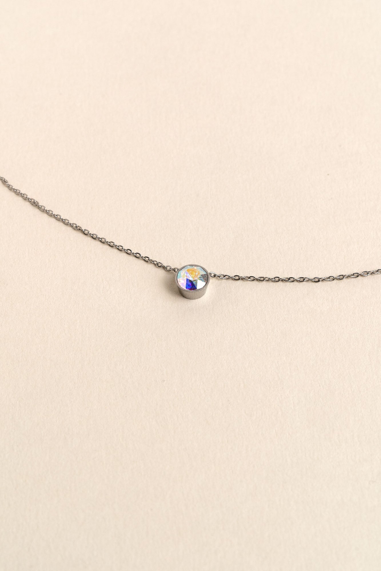 CHAIN NECKLACE WITH CRYSTAL SILVER