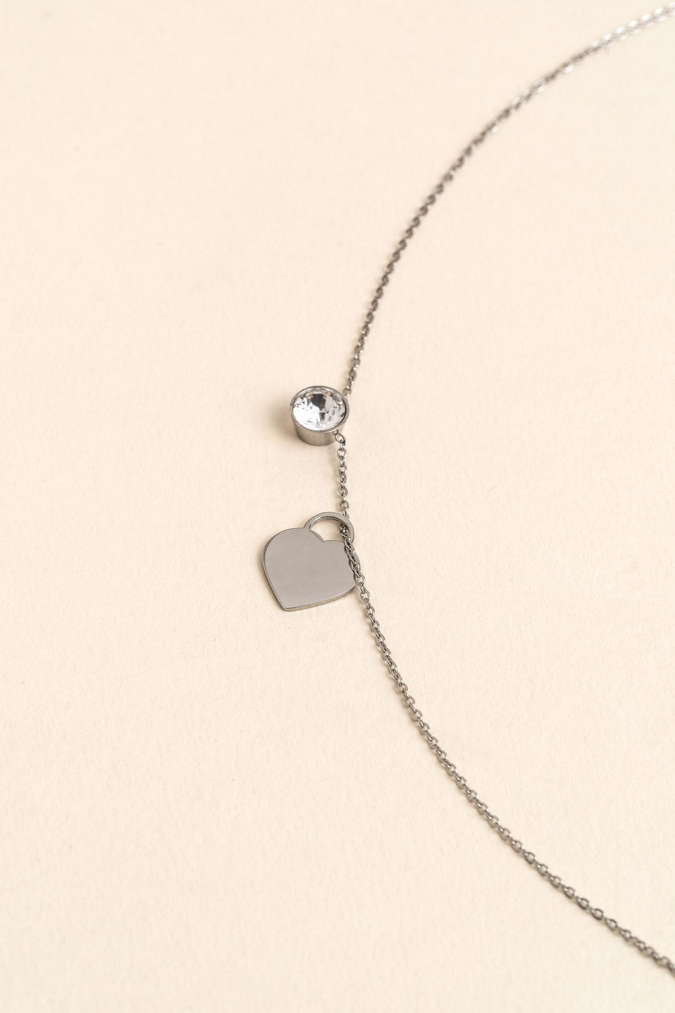 ENGRAVED HEART NECKLACE SILVER