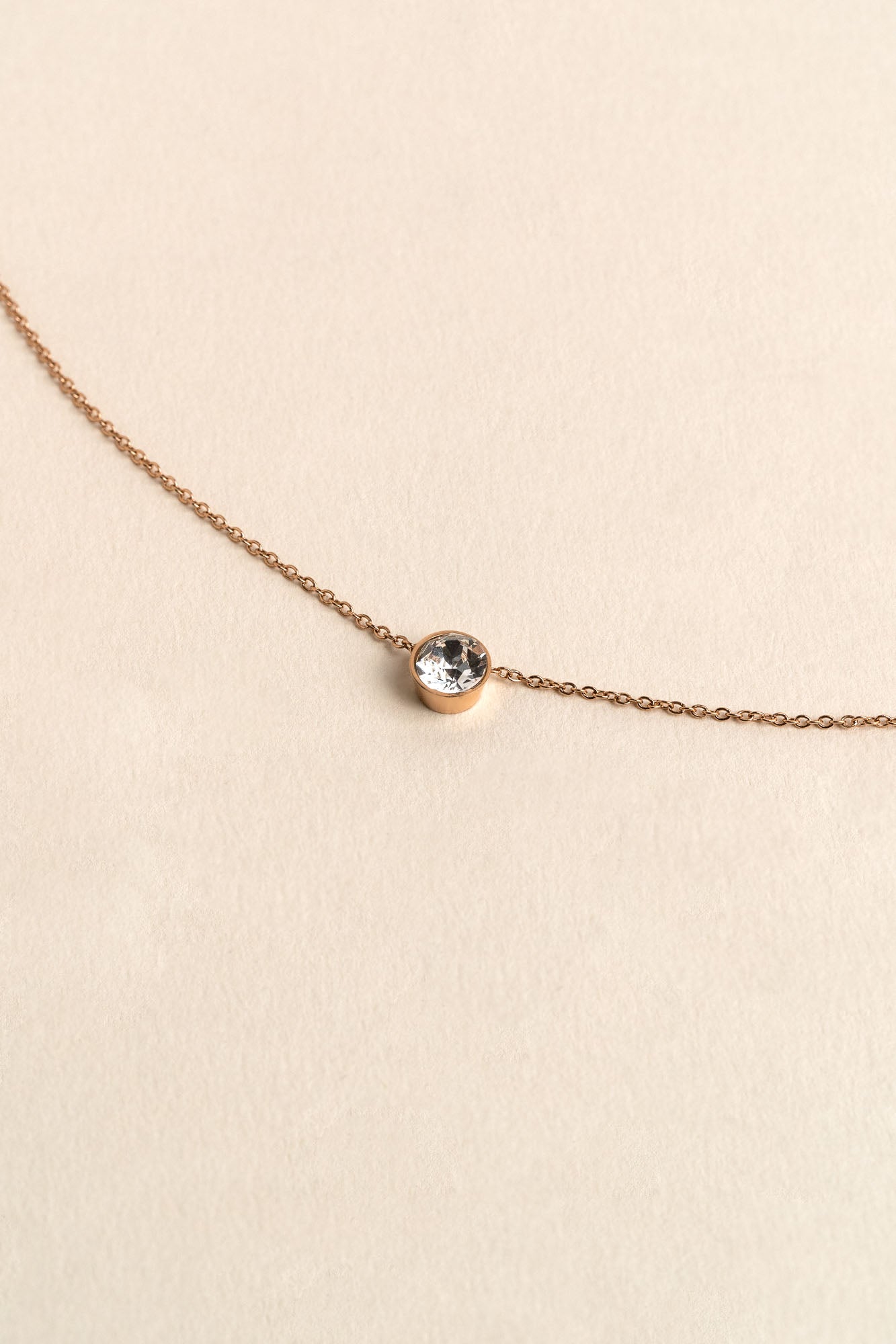 CHAIN NECKLACE WITH CRYSTAL ROSE GOLD