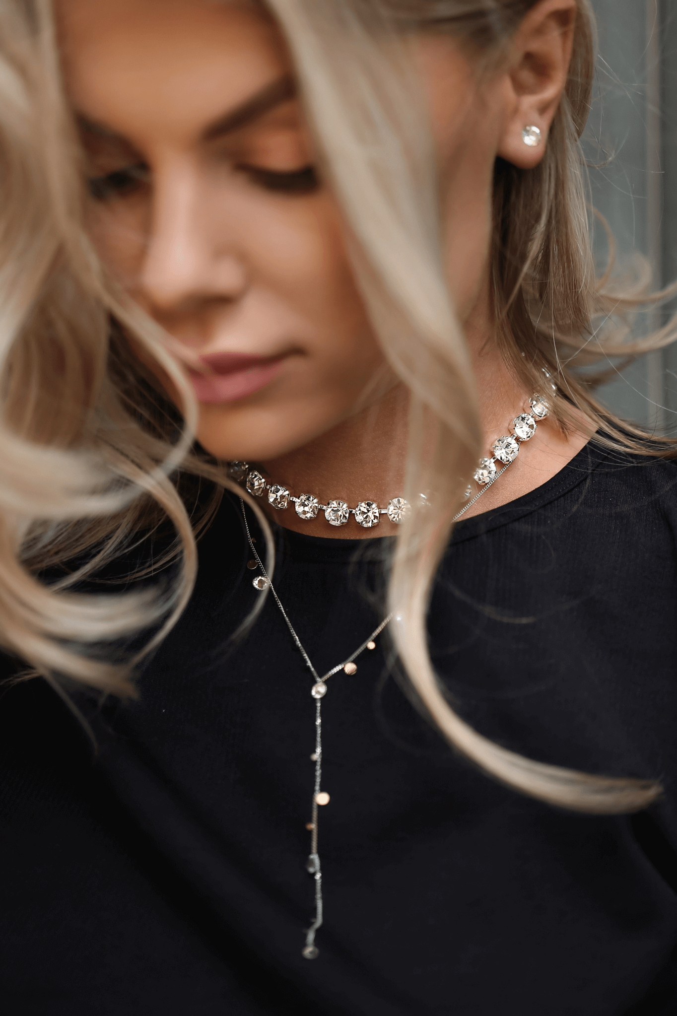 Crystal chocker necklace