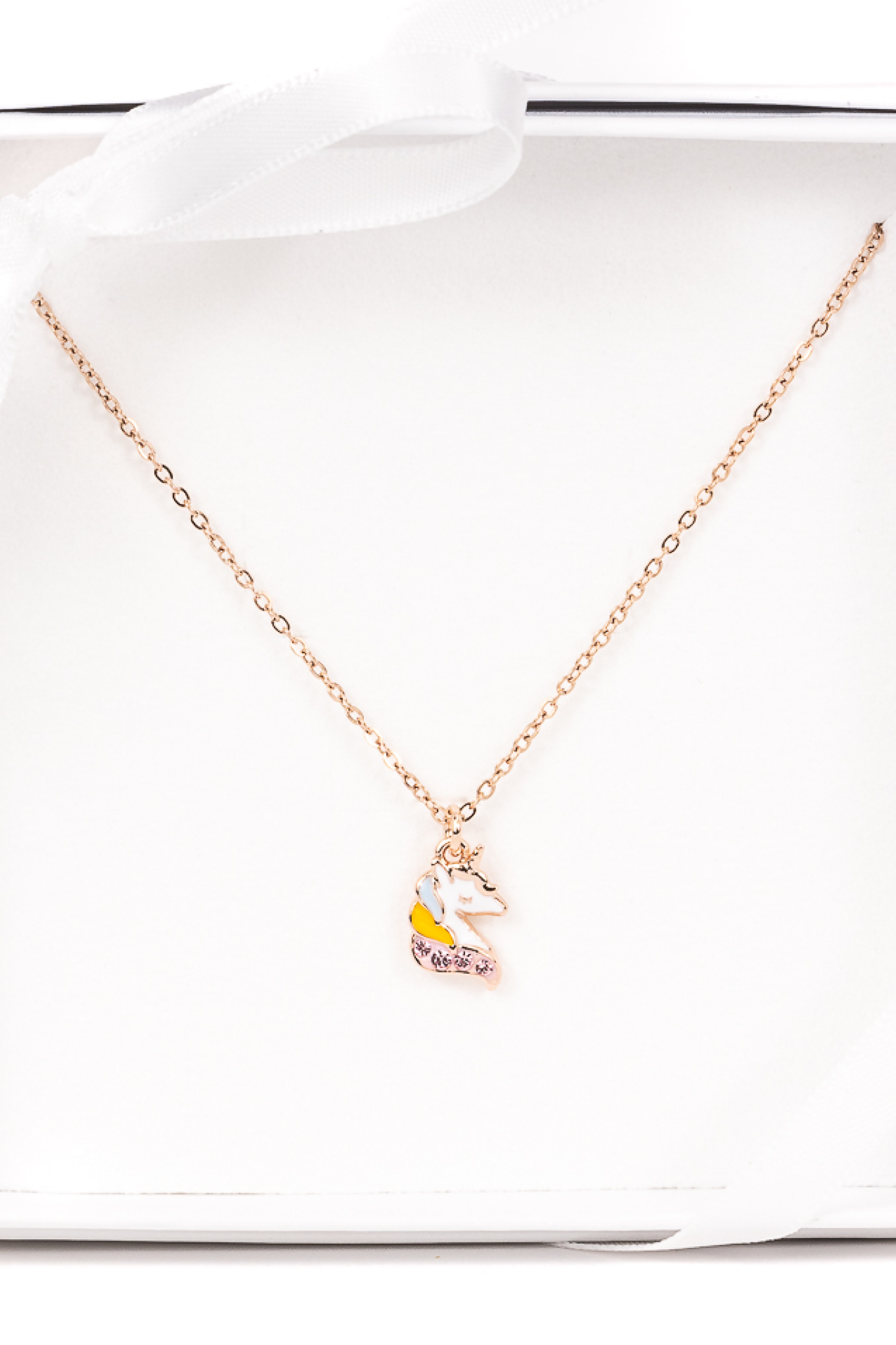 Pony necklace