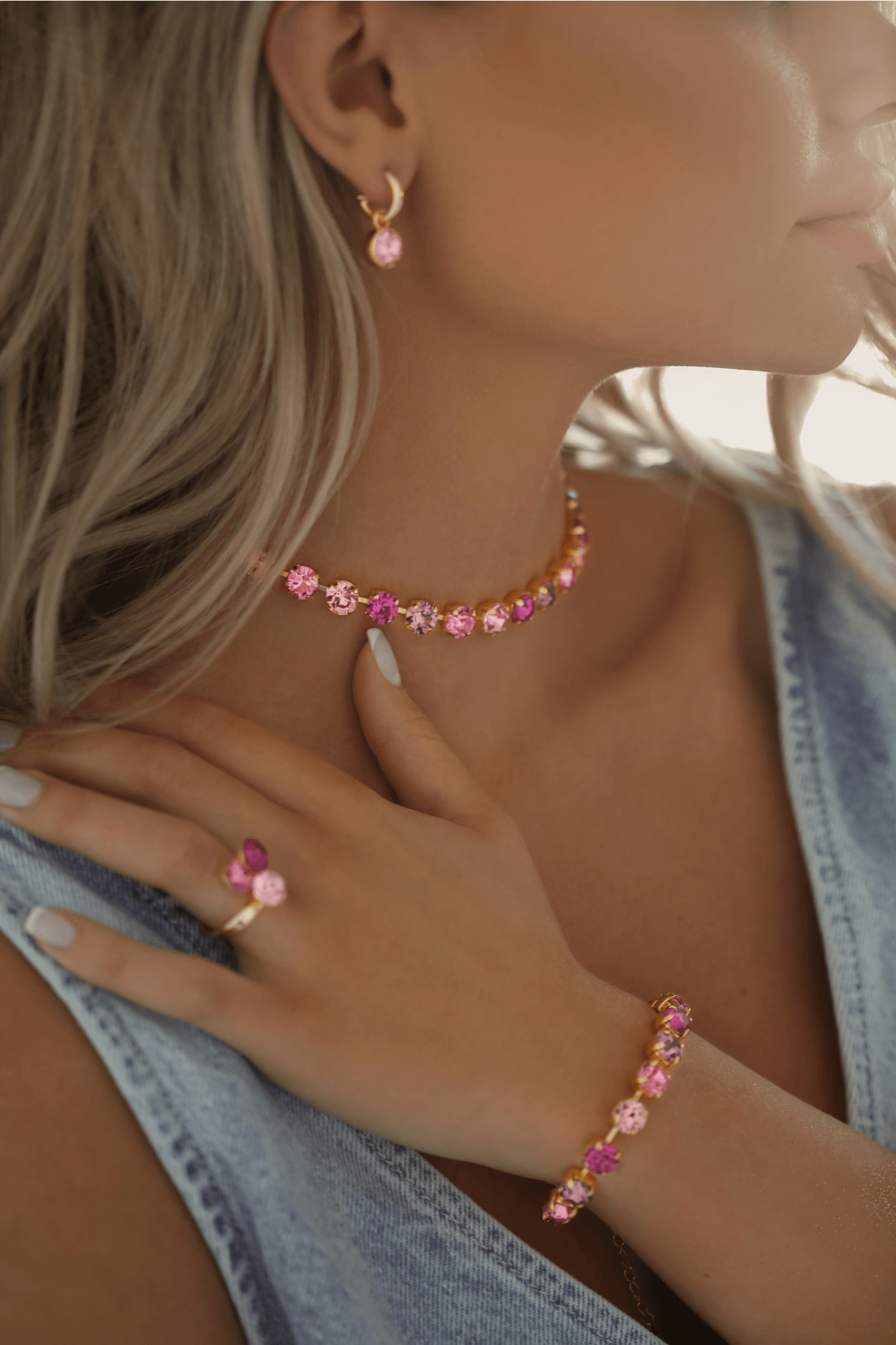 Fuchsia chocker necklace